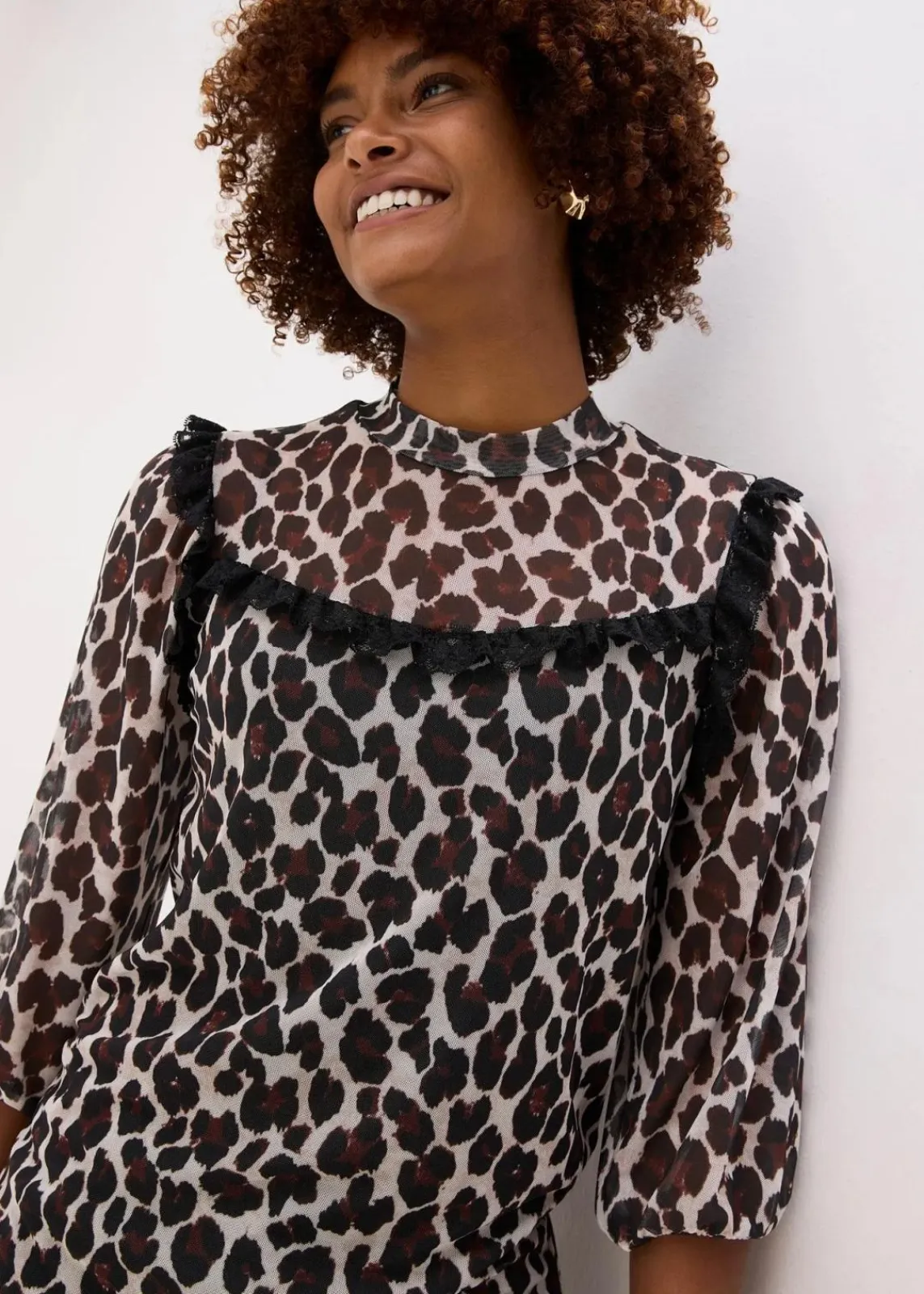bonprix Shirts & Tops^Shirt aus softem Mesh mit Spitze braun leo bedruckt