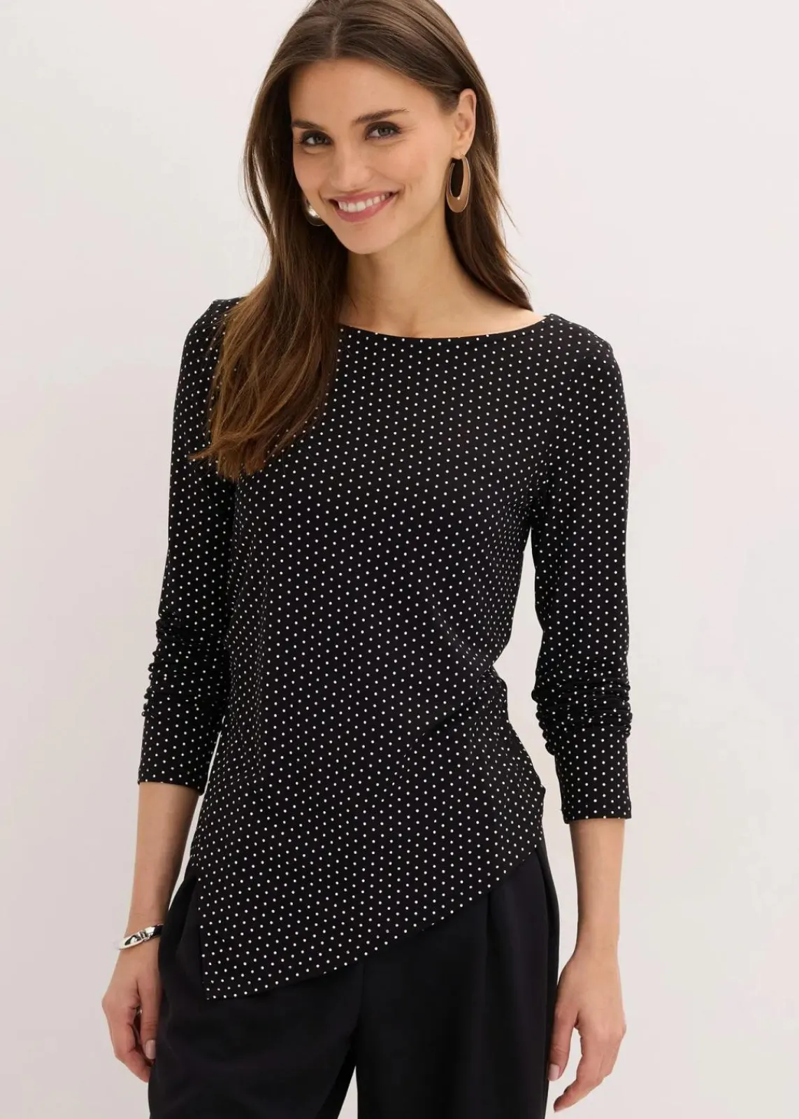 bonprix Nachhaltigere Materialien|Shirts & Tops^Shirt aus softem Viskose-Mix schwarz mit wollweiß