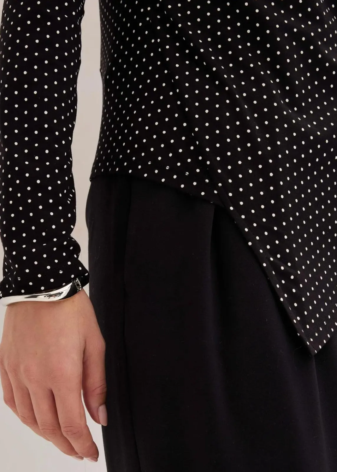 bonprix Nachhaltigere Materialien|Shirts & Tops^Shirt aus softem Viskose-Mix schwarz mit wollweiß