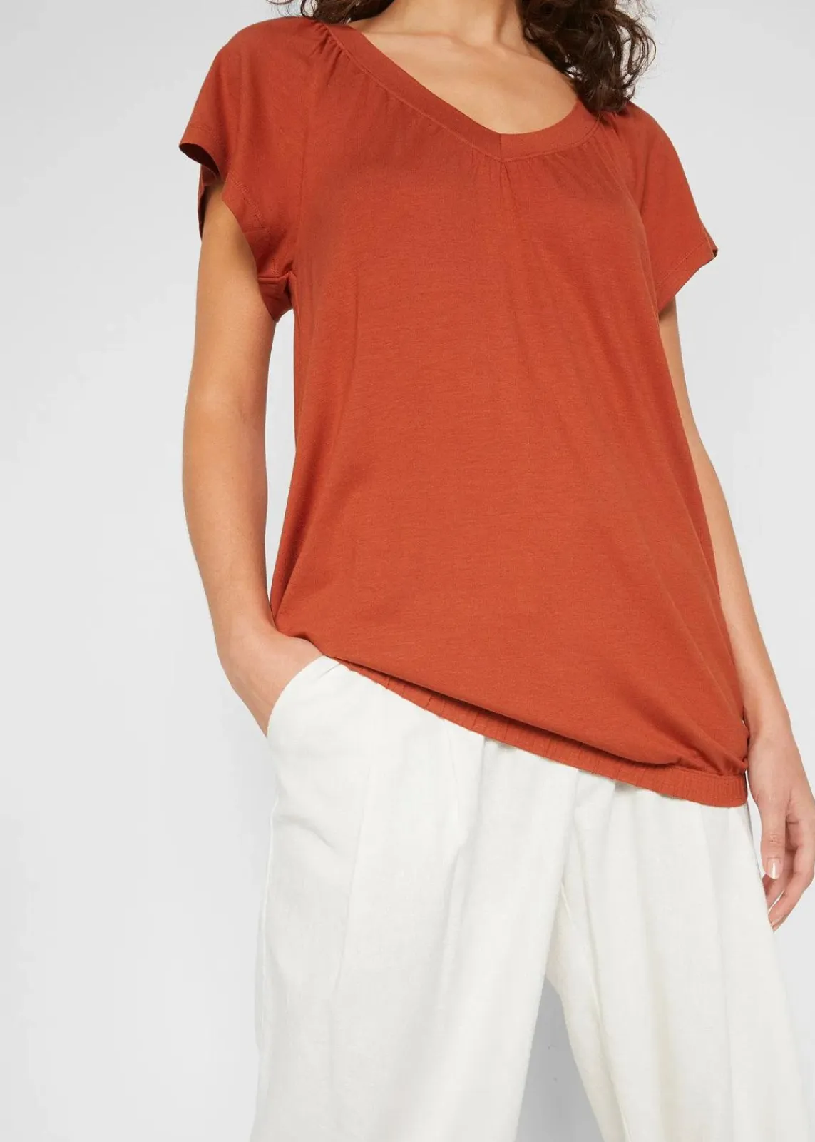 bonprix Nachhaltigere Materialien|Shirts & Tops^Shirt aus Viskose-Mix quarzrot