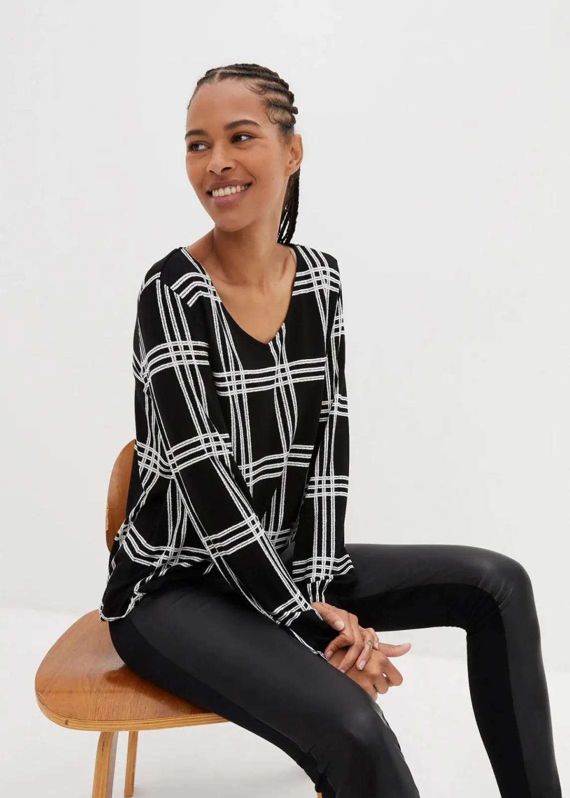 bonprix Shirts & Tops^Shirt mit elastischem Saum, langarm schwarz/wollweiß kariert