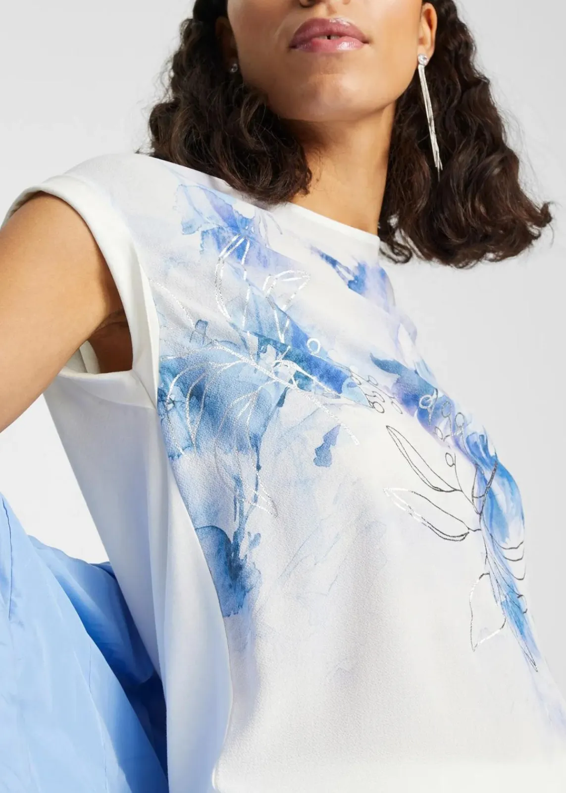 bonprix Shirts & Tops^Shirtbluse wollweiß/blau geblümt