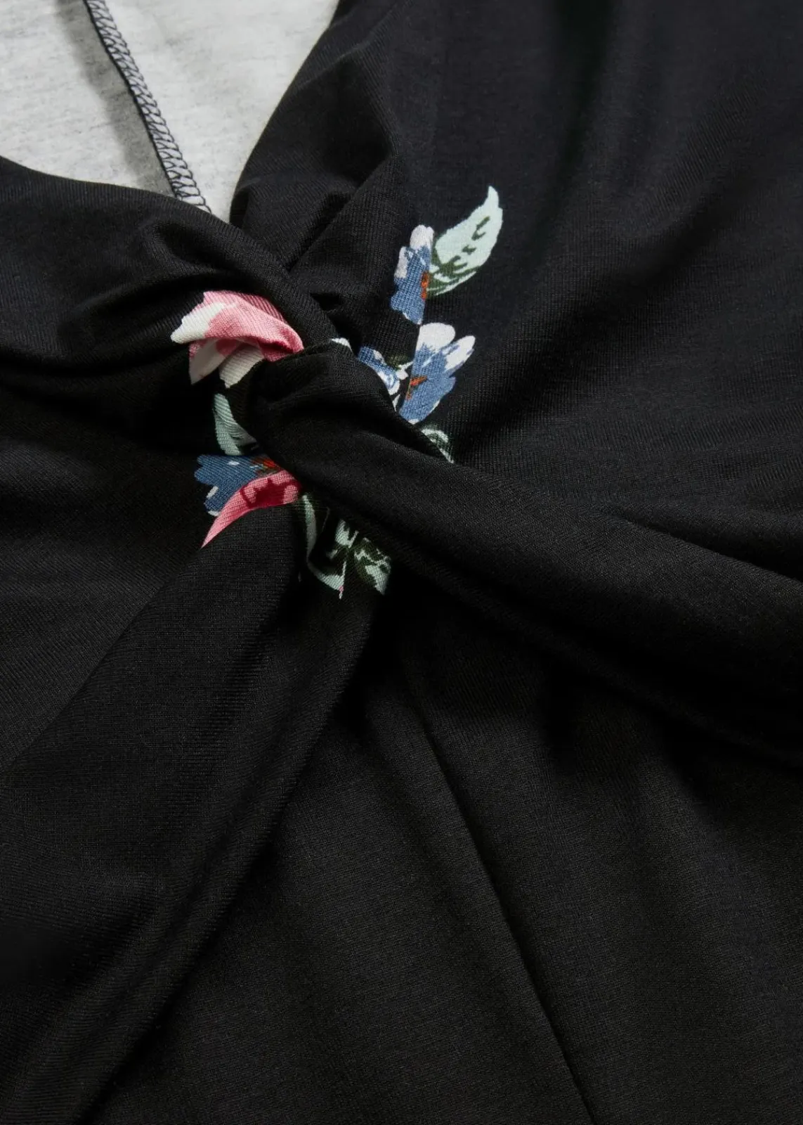 bonprix Bekleidung·Pullover & Strickjacken|Kleider^Shirtkleid schwarz geblümt