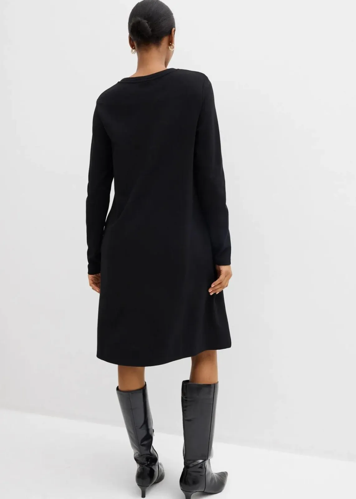 bonprix Bekleidung·Pullover & Strickjacken|Kleider^Shirtkleid in A-Linie aus Viskose-Mix schwarz