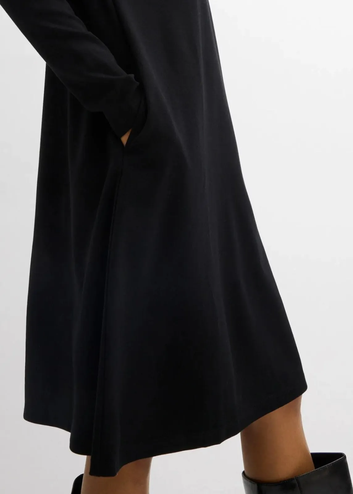 bonprix Bekleidung·Pullover & Strickjacken|Kleider^Shirtkleid in A-Linie aus Viskose-Mix schwarz
