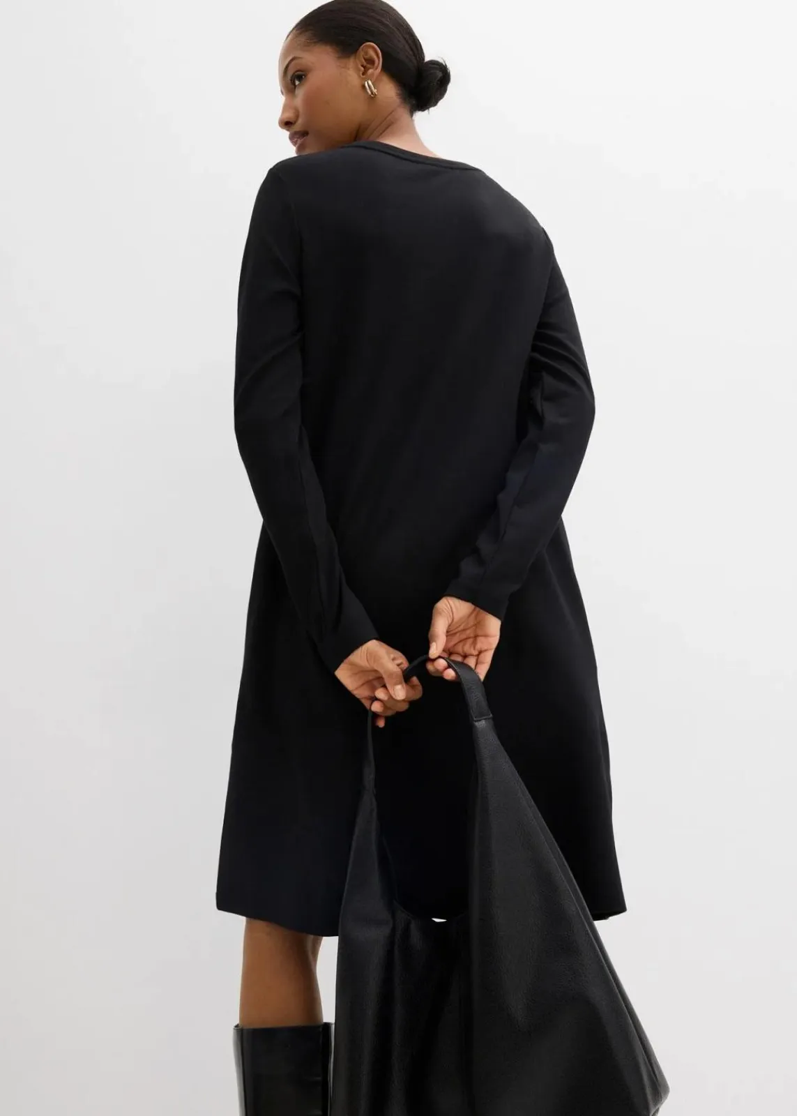 bonprix Bekleidung·Pullover & Strickjacken|Kleider^Shirtkleid in A-Linie aus Viskose-Mix schwarz