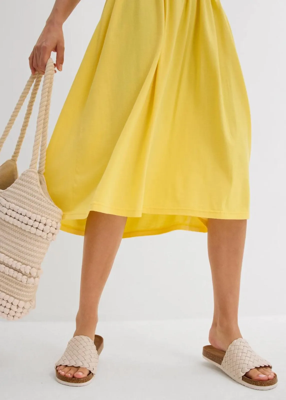 bonprix Nachhaltigere Materialien|Kleider^Shirtkleid mit leicht ausgestelltem Saum aus Baumwoll-Viskose-Mix tulpengelb
