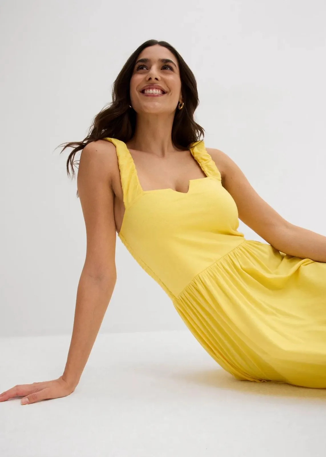 bonprix Nachhaltigere Materialien|Kleider^Shirtkleid mit leicht ausgestelltem Saum aus Baumwoll-Viskose-Mix tulpengelb