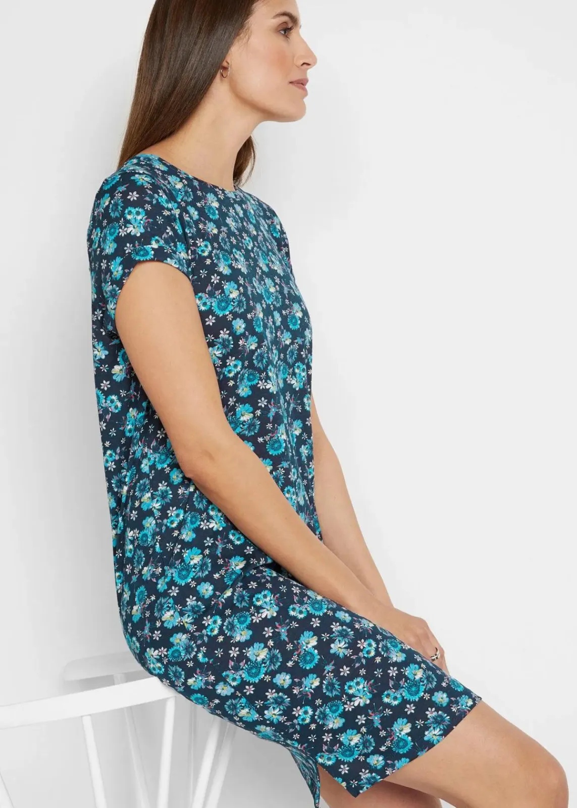 bonprix Kleider|Bekleidung·Pullover & Strickjacken^Shirtkleid mit seitlichen Schlitzen aus reiner Baumwolle (2er Pack) dunkelblau geblümt+karibikblau uni