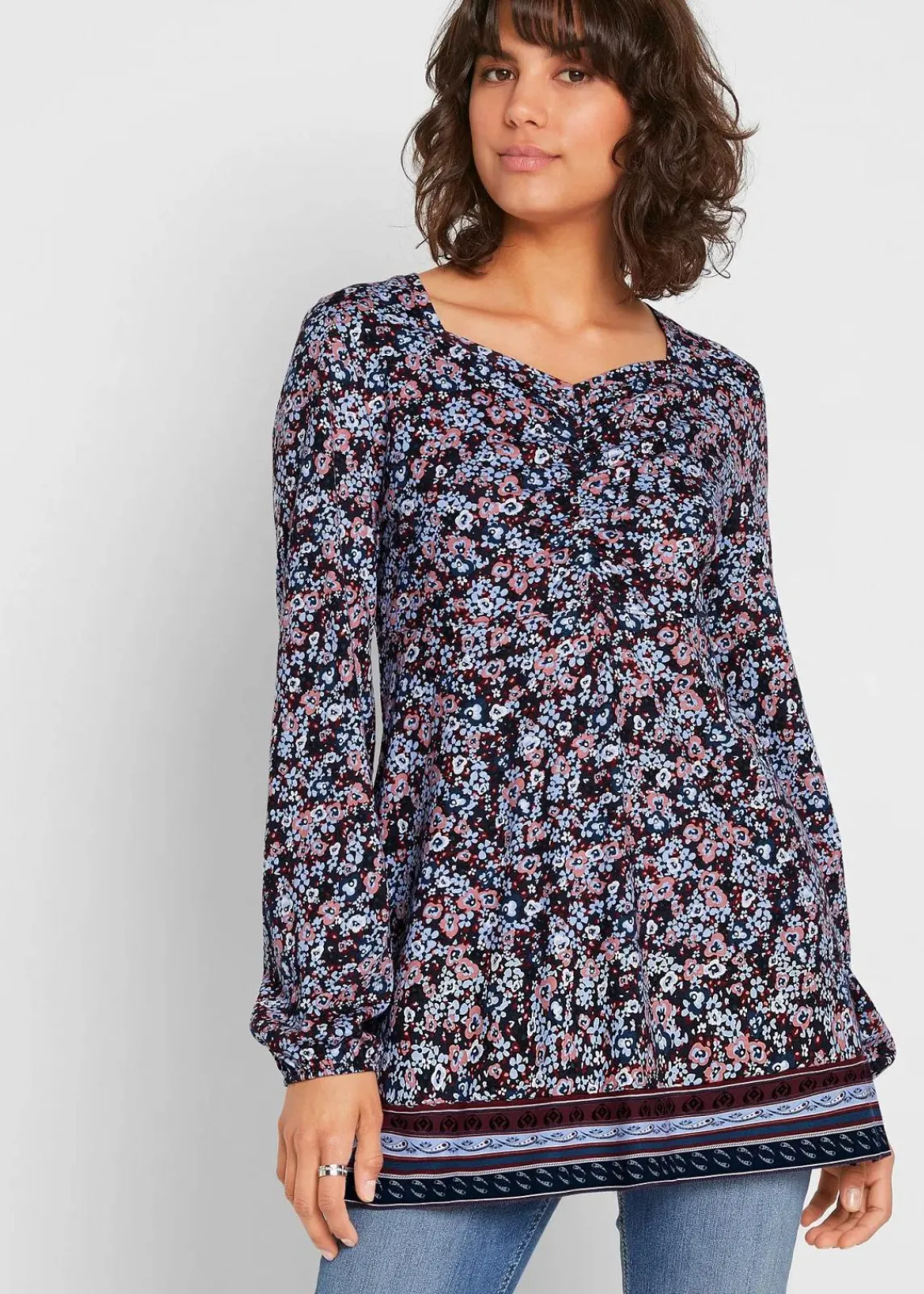 bonprix Shirts & Tops|Nachhaltigere Materialien^Shirt-Tunika aus Baumwoll-Viskose-Mix dunkelblau floral