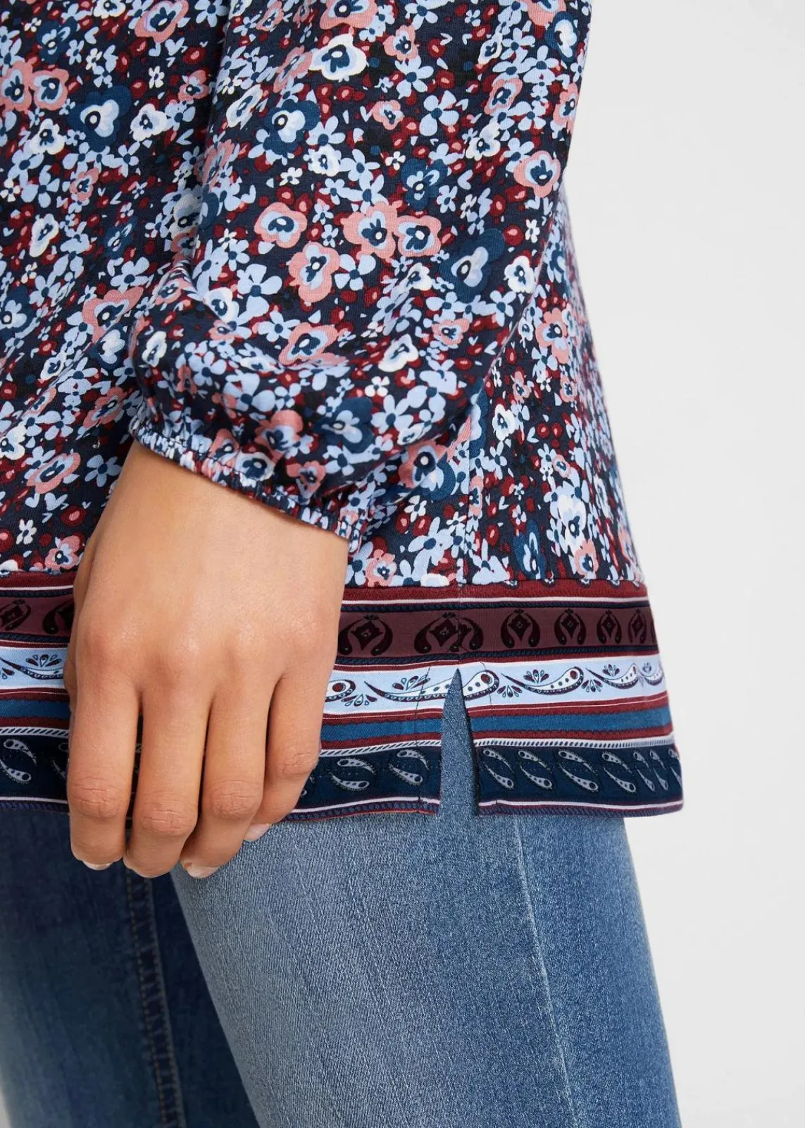 bonprix Shirts & Tops|Nachhaltigere Materialien^Shirt-Tunika aus Baumwoll-Viskose-Mix dunkelblau floral