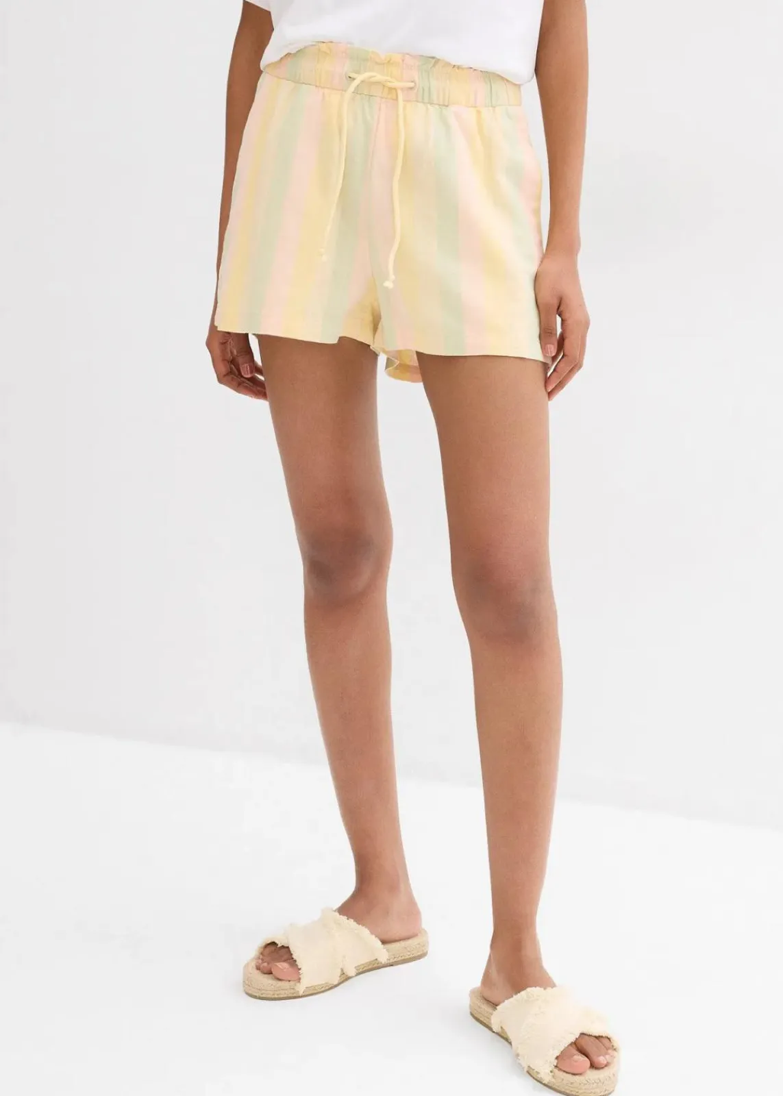 bonprix Shorts|Hosen^Shorts aus luftigem Leinen-Mix natur längs gestreift