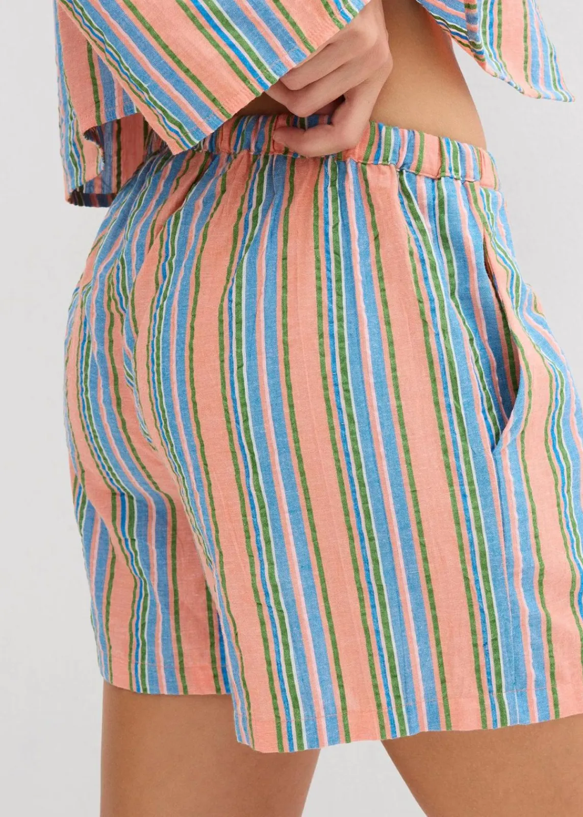 bonprix Bekleidung·Outdoorbekleidung|Bekleidung·Kleider^Shorts aus reiner Baumwolle bunt gestreift