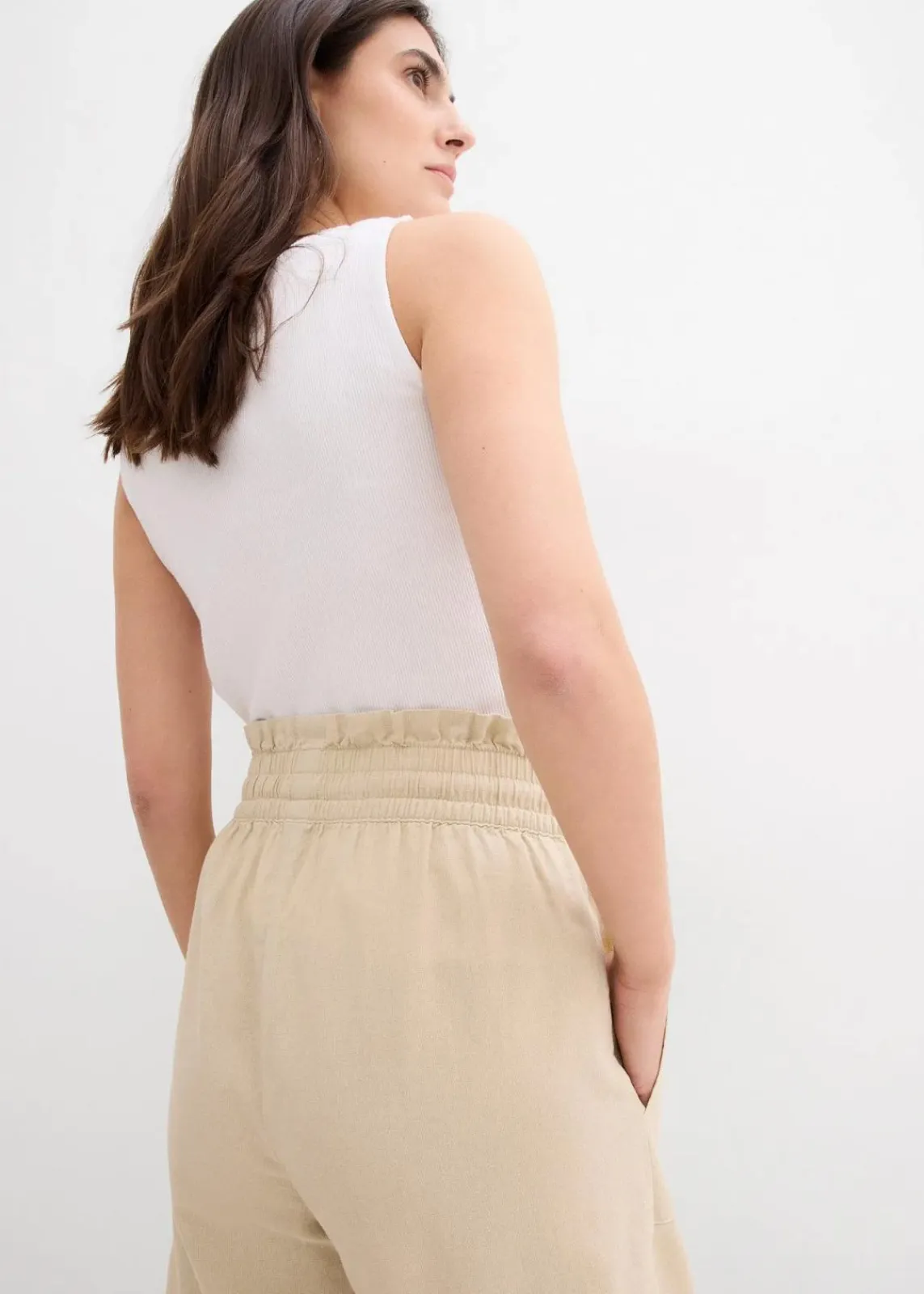 bonprix Bekleidung·Outdoorbekleidung|Bekleidung·Kleider^Shorts mit Leinen hellsand