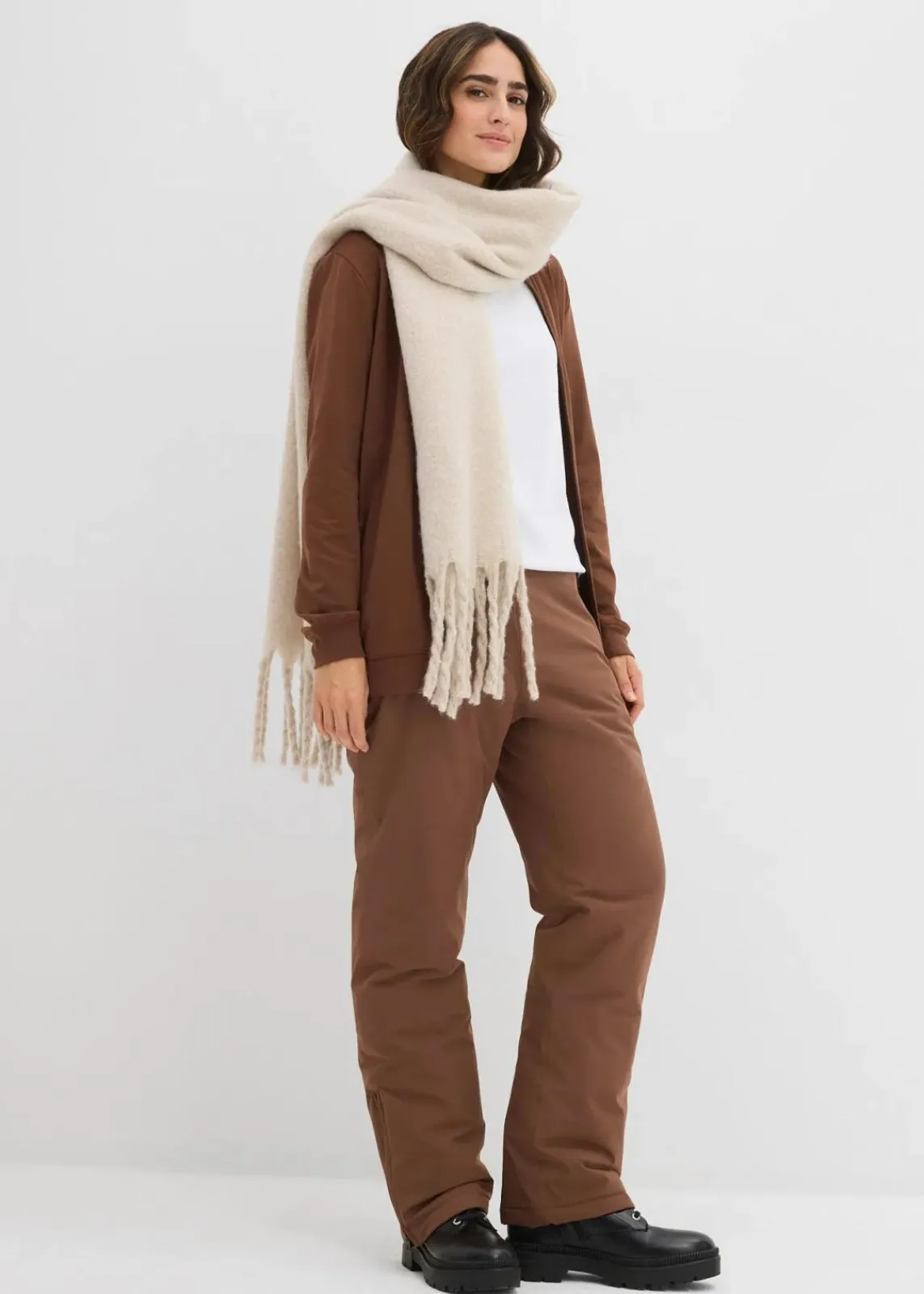 bonprix Bekleidung·Jumpsuits|Bekleidung·Sweat^Ski-Funktionshose, warm wattiert, mit Schneefang hellbraun