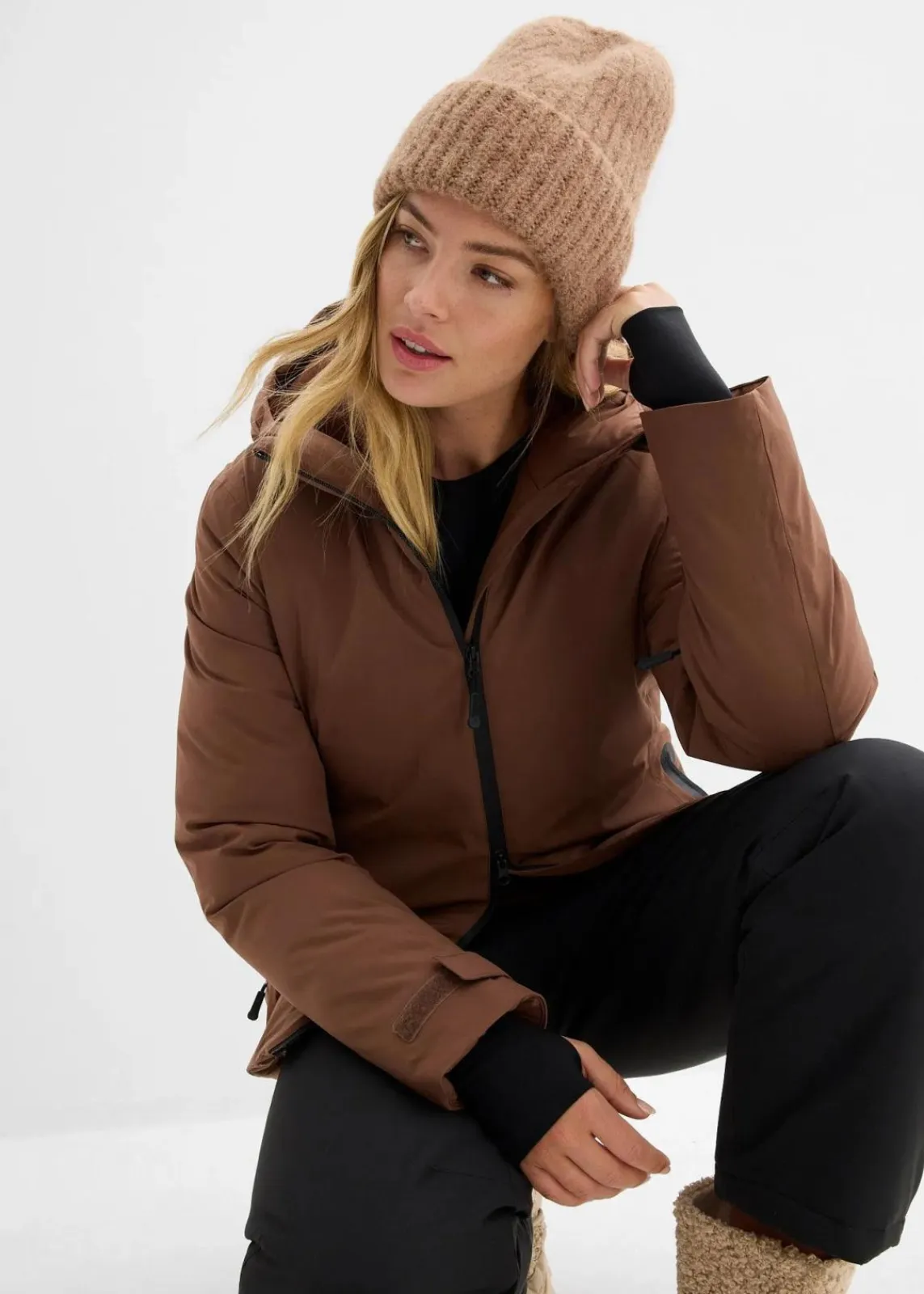 bonprix Bekleidung·Jumpsuits|Bekleidung·Sweat^Skijacke, mit Schneefang hellbraun