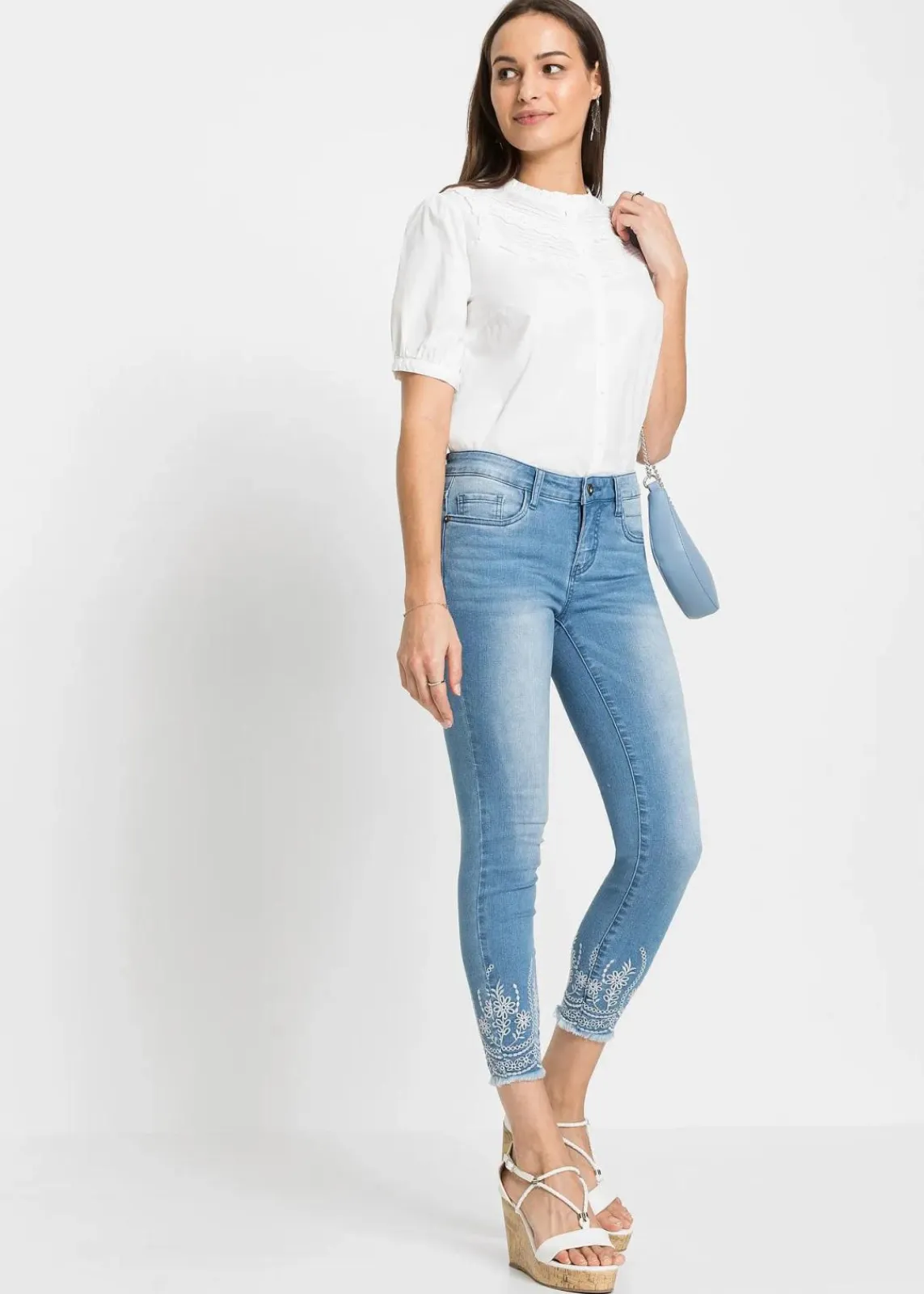 bonprix Jeans|Nachhaltigere Materialien^Skinny Jeans, Mid Waist hellblau denim