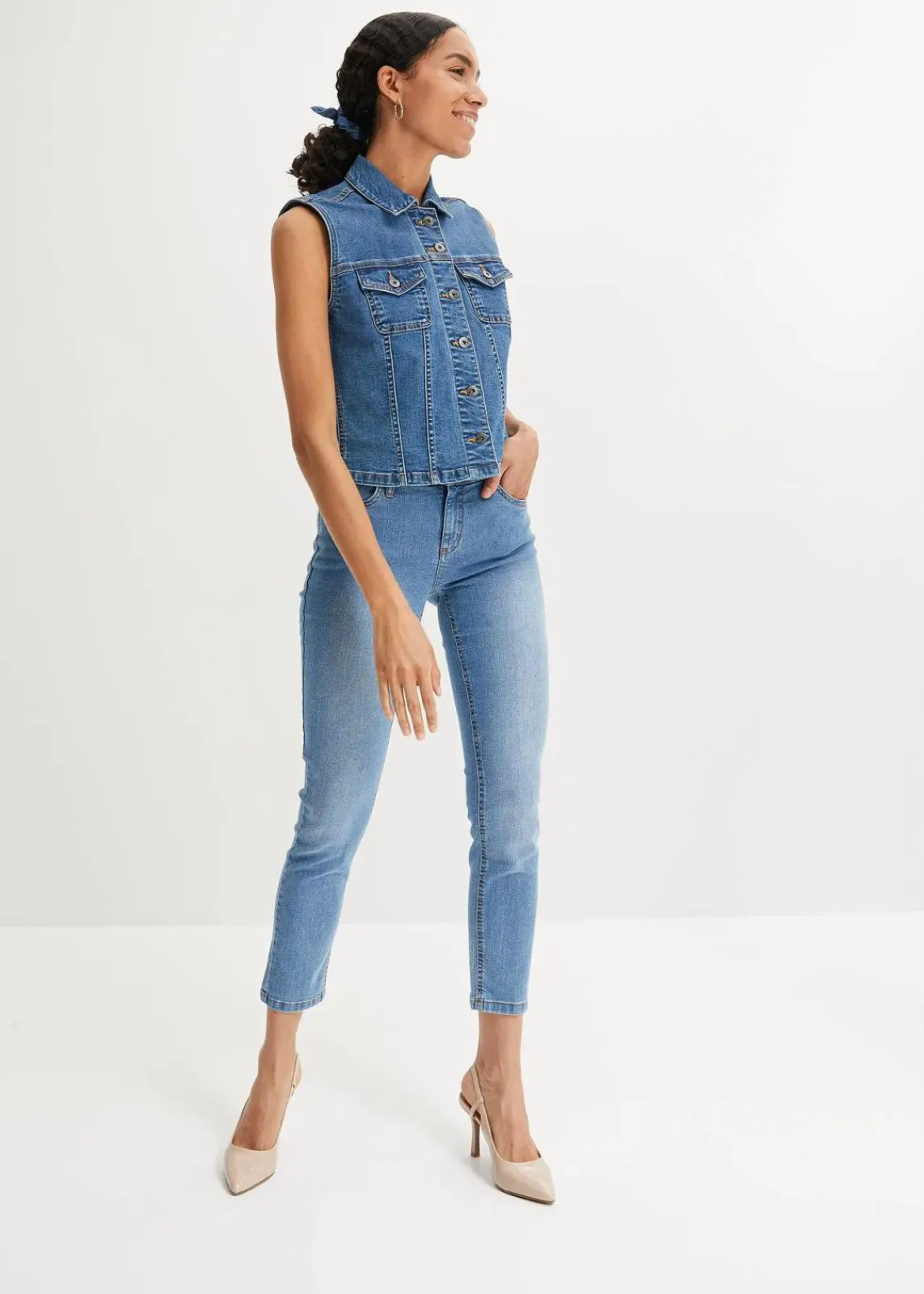 bonprix Jeans|Bekleidung·Shirts & Tops^Slim Fit Jeans Mid Waist, cropped hellblau used
