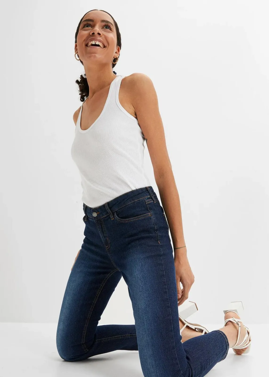 bonprix Bekleidung·Shirts & Tops|Jeans^Slim Fit Jeans Mid Waist, cropped dunkelblau used