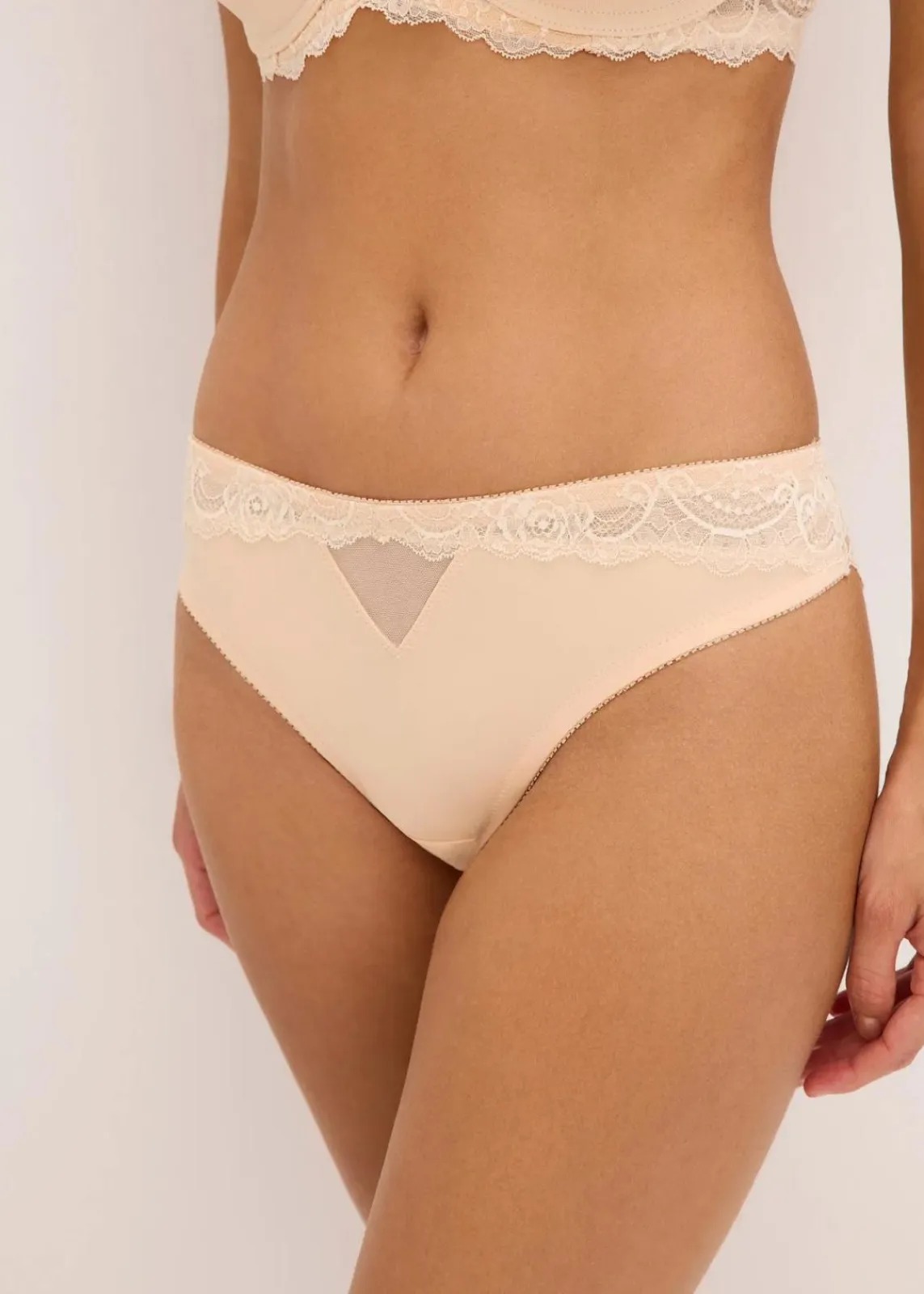 bonprix Wäsche·Dessous|Wäsche·Höschen^Slip perlbeige