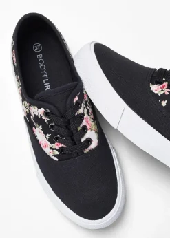 bonprix Sneaker|Schuhe & Accessoires In Spezialgrößen·Schuhe In Übergröße^Sneaker aus Baumwoll-Canvas schwarz geblümt