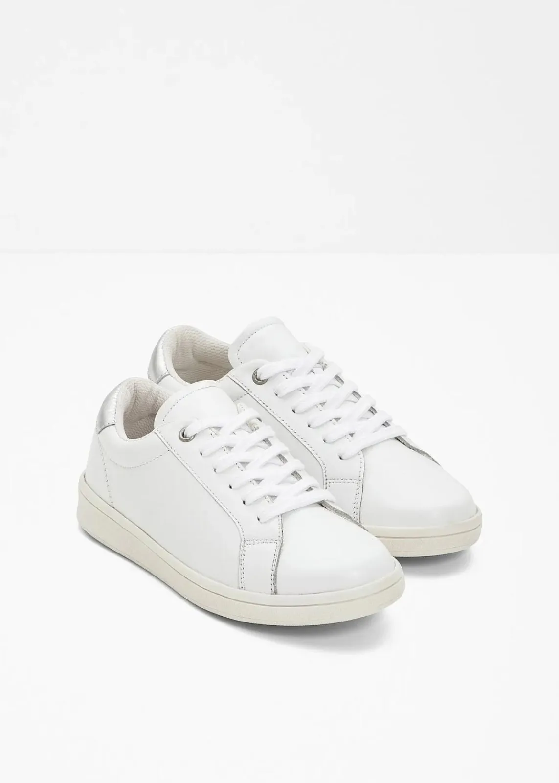 bonprix Sneaker^Sneaker aus Leder weiß/silberfarben
