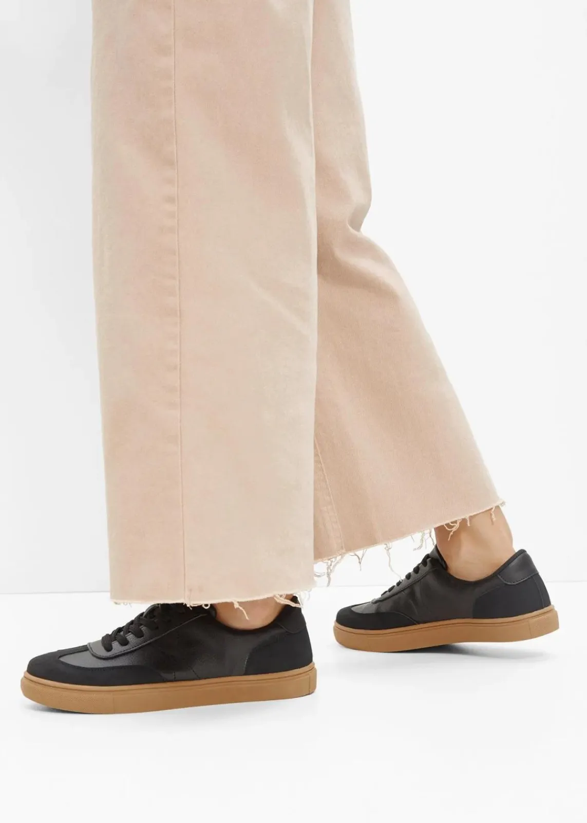 bonprix Sneaker|Sport- & Trekkingschuhe^Sneaker im Retrolook schwarz