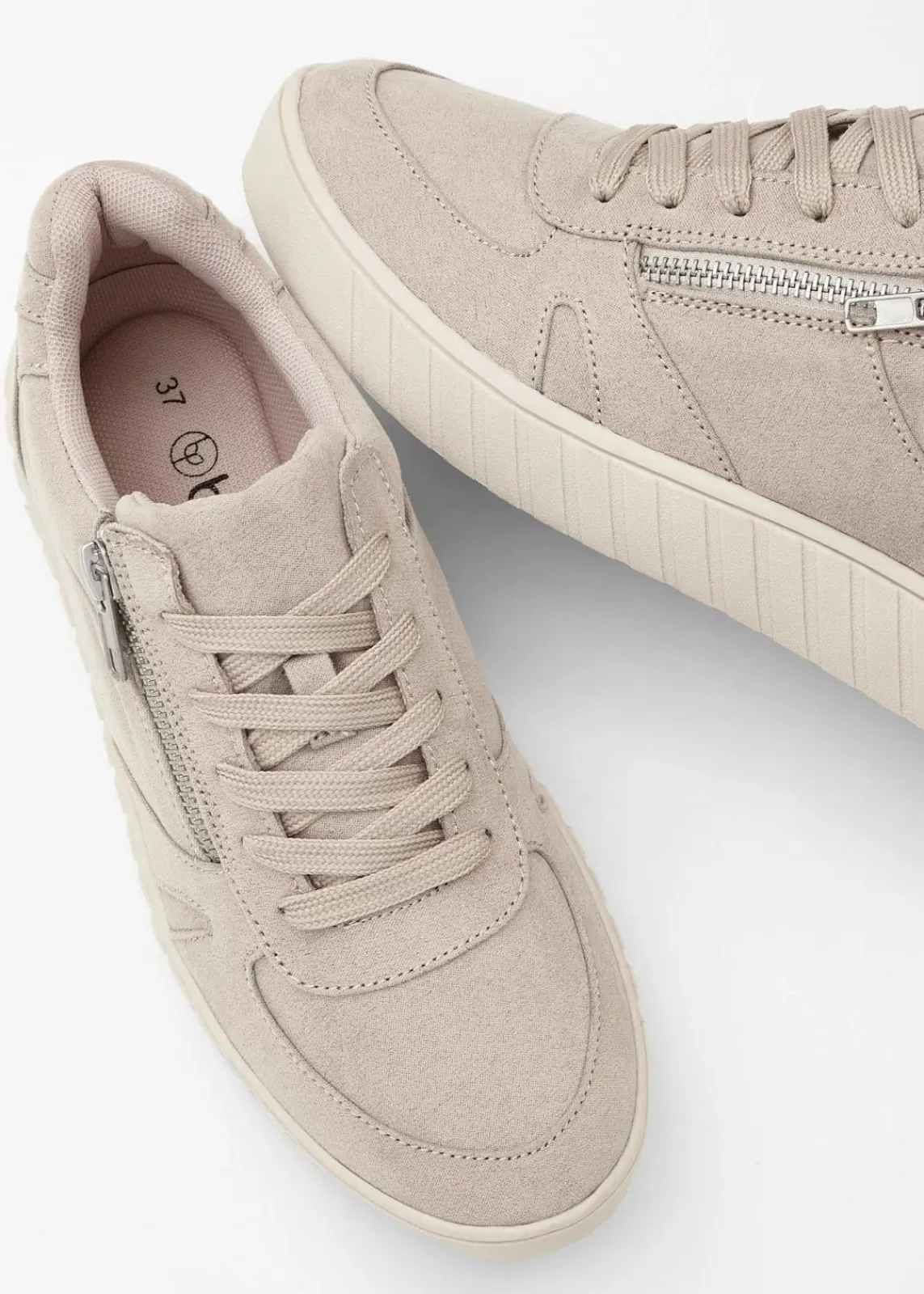 bonprix Sneaker^Sneaker mit gepolsterter Innensohle hellsand