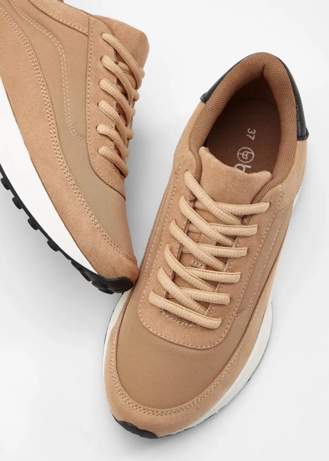 bonprix Sneaker^Sneaker mit Profilsohle naturbraun