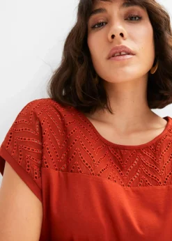 bonprix Shirts & Tops|Nachhaltigere Materialien^Spitzenshirt aus softer Viskose karminrot