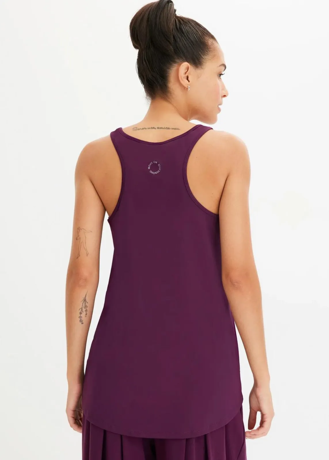 bonprix Bekleidung·Sweat|Sportbekleidung^Sport-Top mit Racerback, schnelltrocknend holunderbeere