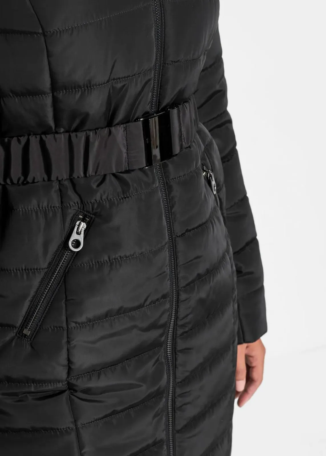 bonprix Jacken & Mäntel|Nachhaltigere Materialien^Steppjacke schwarz