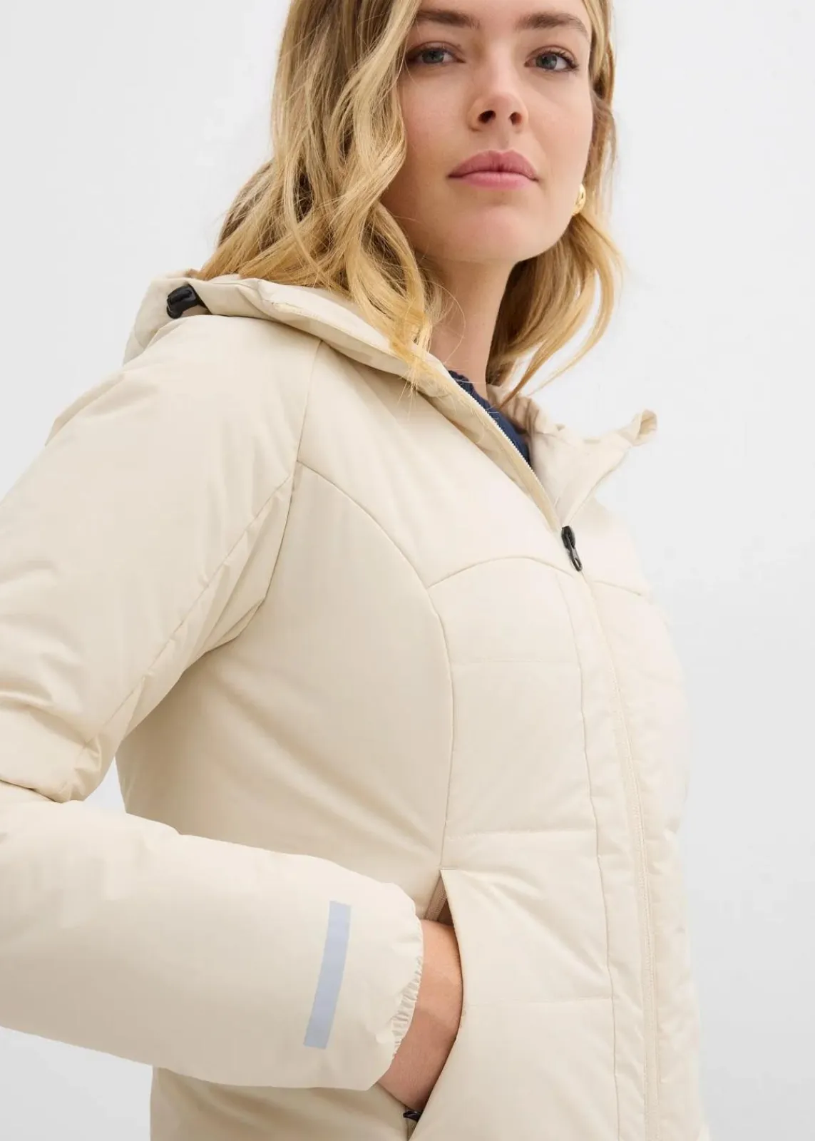 bonprix Bekleidung·Hosen|Jacken & Mäntel^Steppjacke hellsand