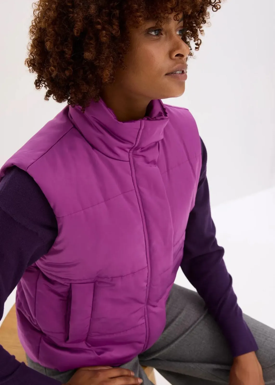 bonprix Jacken & Mäntel|Bekleidung·Hosen^Steppweste mit leichtem Glanz pfingstrose