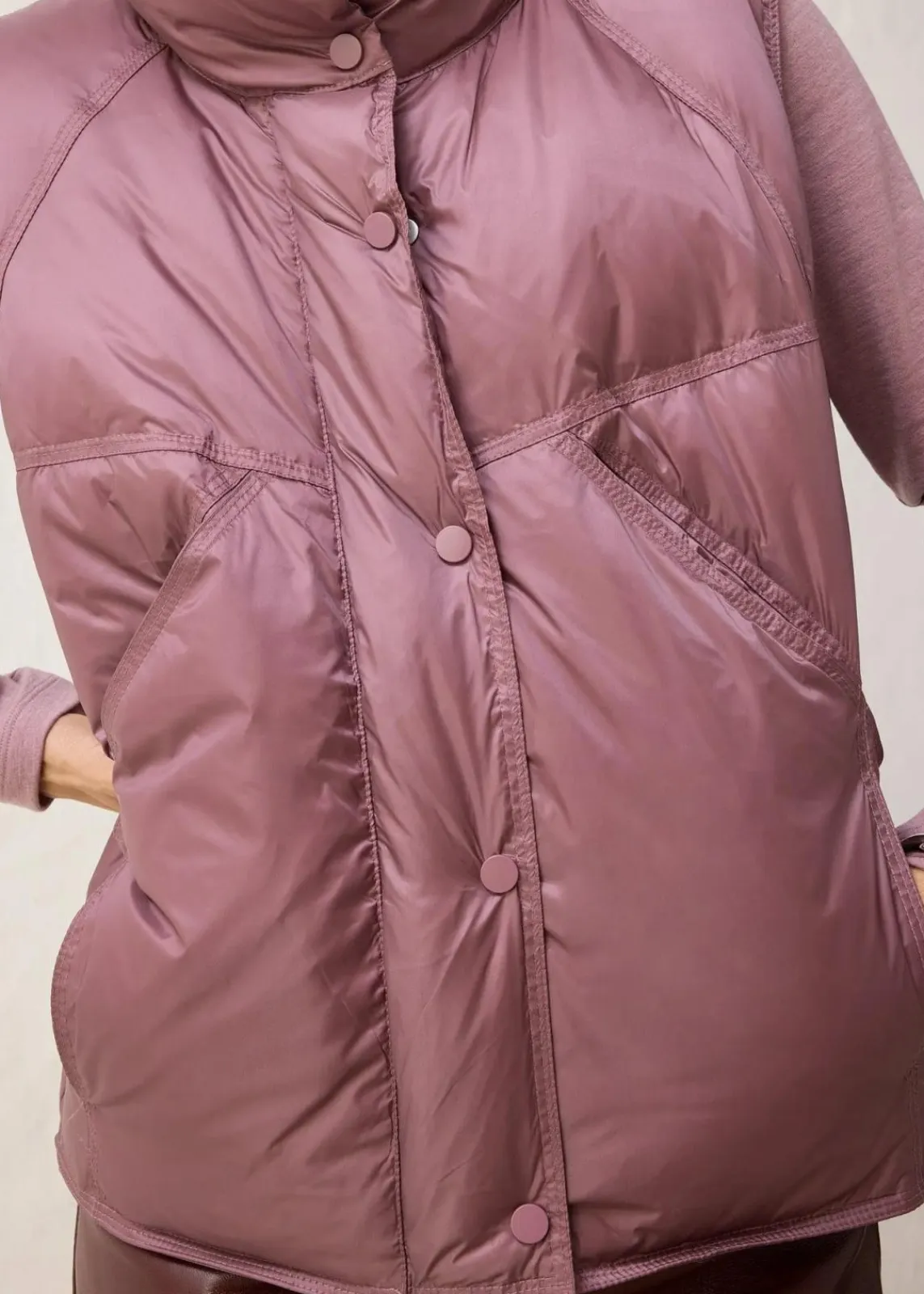 bonprix Bekleidung·Hosen|Jacken & Mäntel^Steppweste mit recycelter Daunen matt violett