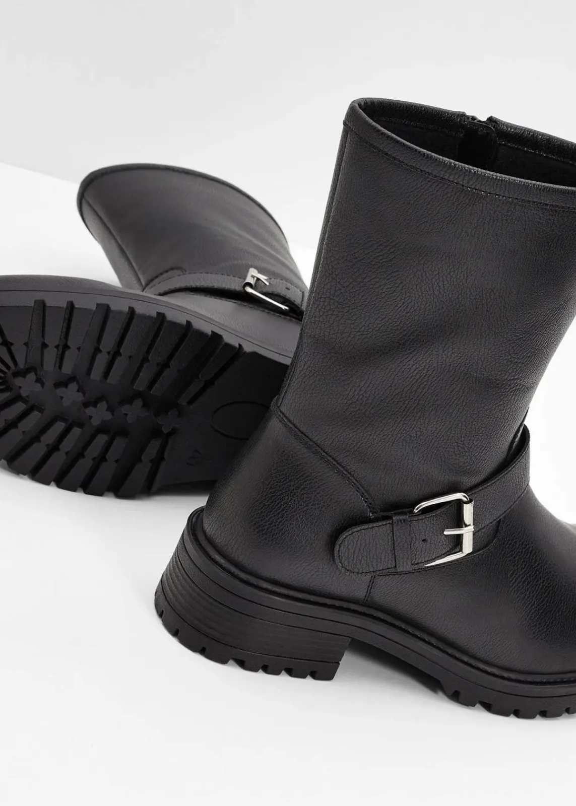 bonprix Gefütterte Winterschuhe|Stiefel^Stiefel schwarz