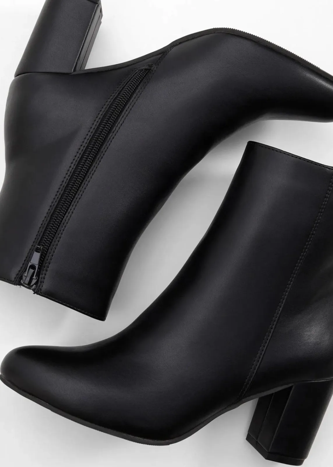 bonprix Stiefeletten^Stiefeletten mit Blockabsatz schwarz