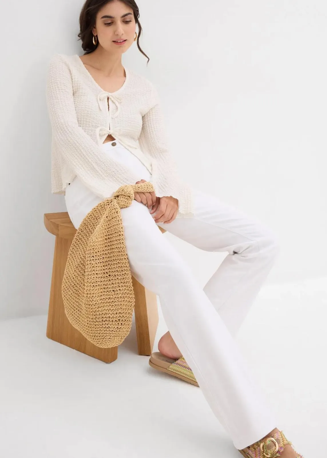 bonprix Kurzgrößen|Bekleidung·Shirts & Tops^Straight Jeans Mid Waist, Stretch weiß