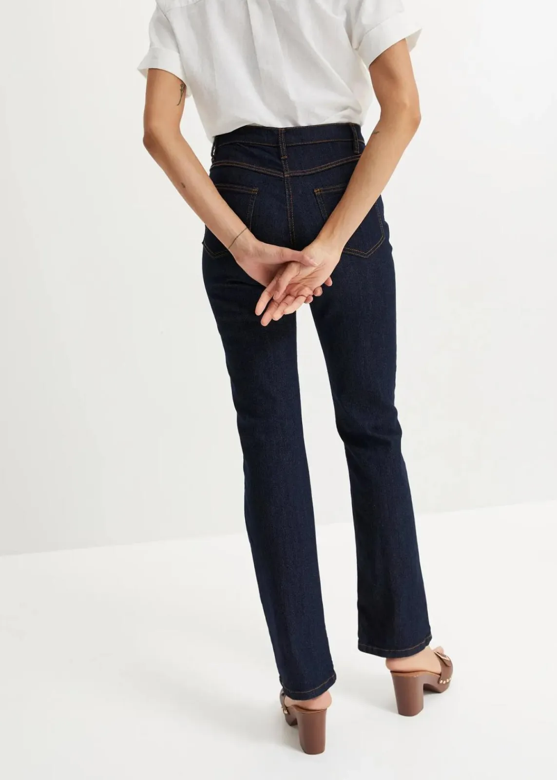 bonprix Jeans|Kurzgrößen^Straight Jeans Mid Waist, Stretch dunkelblau