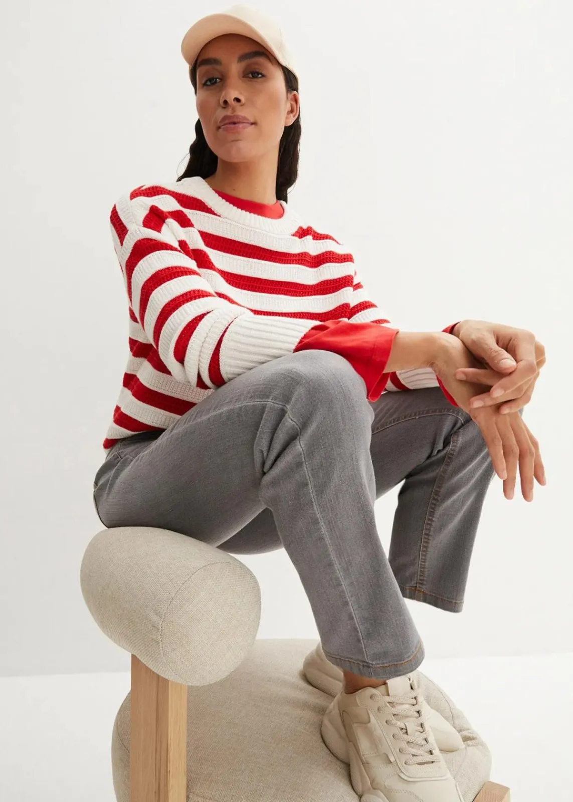 bonprix Jeans|Kurzgrößen^Straight Jeans Mid Waist, Stretch grau used