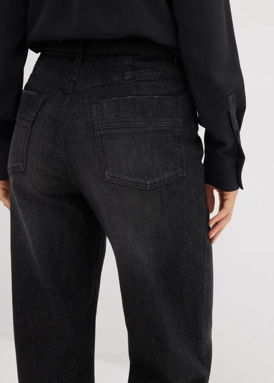 bonprix Bekleidung·Shirts & Tops|Jeans^Straight-Jeans High Waist mit Turn Up schwarz denim used
