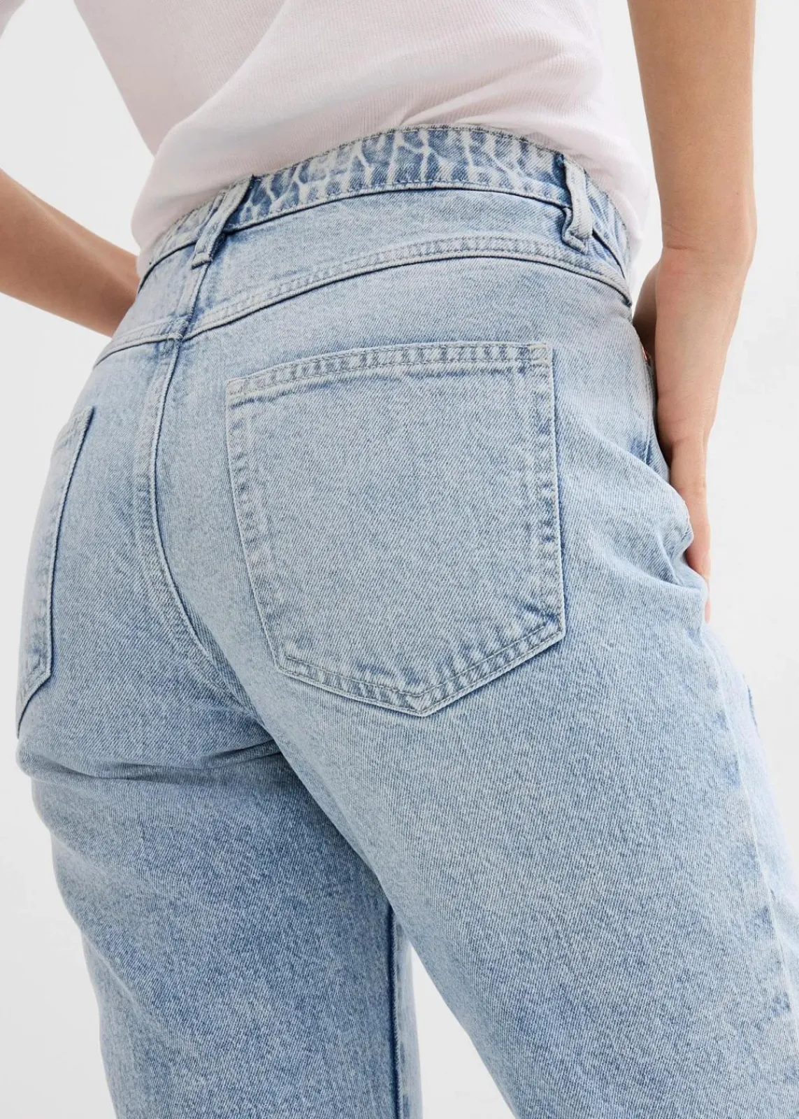 bonprix Bekleidung·Shirts & Tops|Jeans^Straight-Jeans Mid Waist Bequembund Low Stretch, cropped eisblau denim used