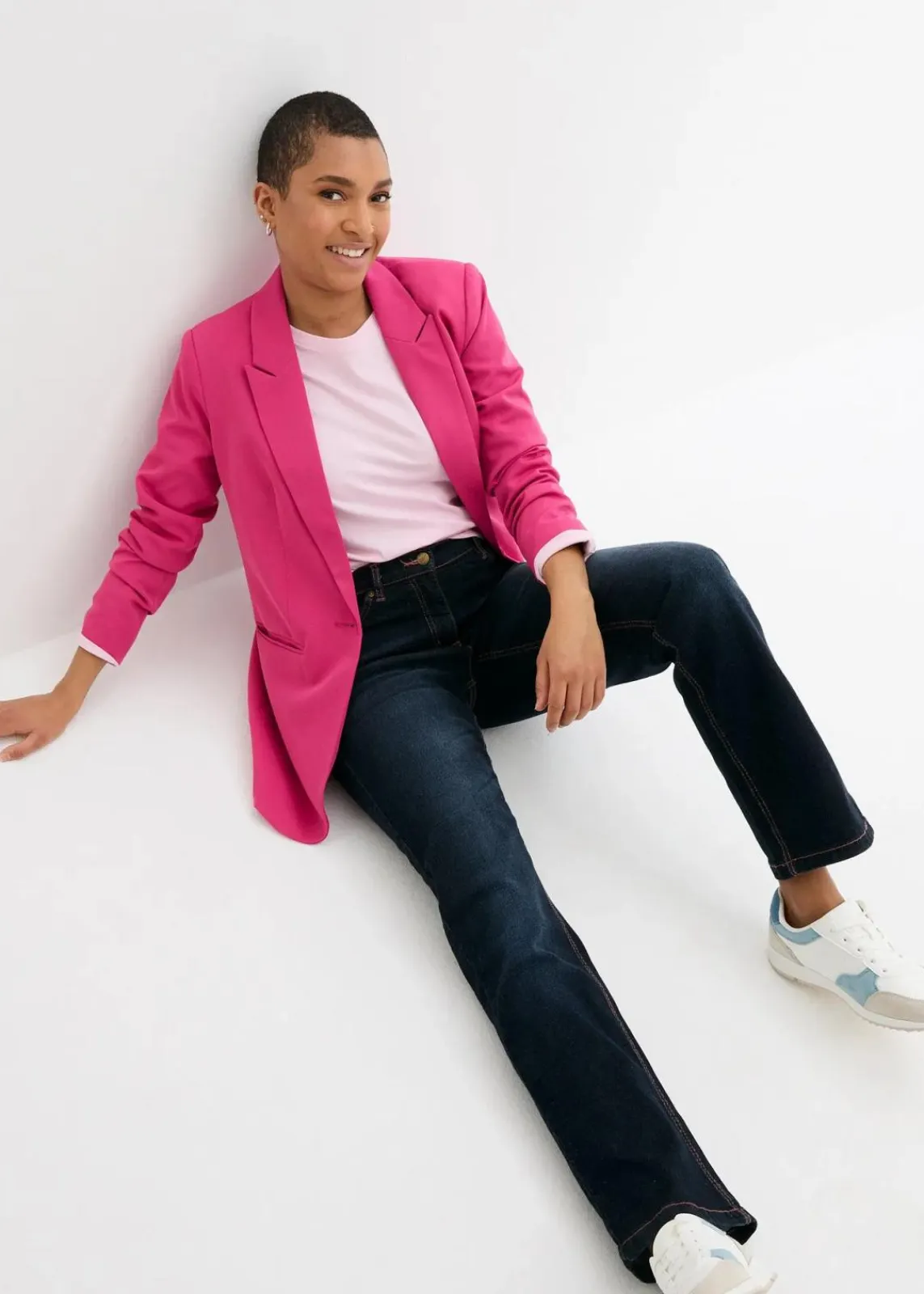 bonprix Jeans|Kurzgrößen^Straight-Jeans Mid Waist, Bequembund dunkelblau denim