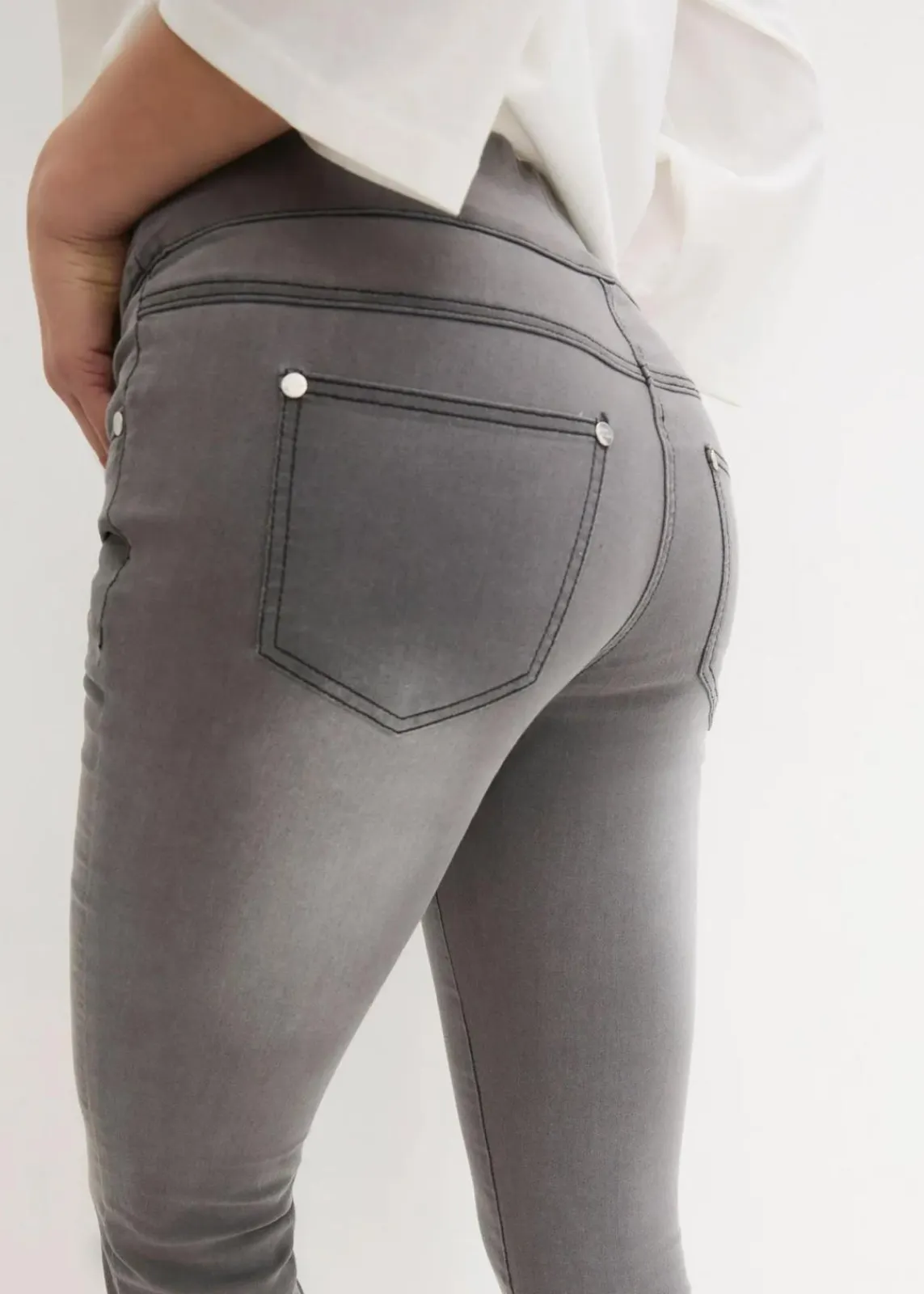 bonprix Jeans|Kurzgrößen^Straight-Jeans Mid Waist, Super Stretch mit Bequembund grey denim