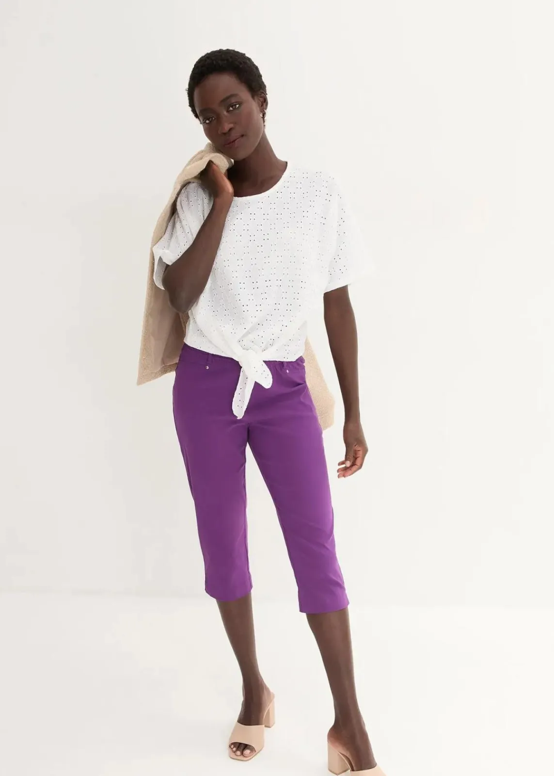 bonprix Hosen^Stretchcapri mit Schlupfbund tiefviolett