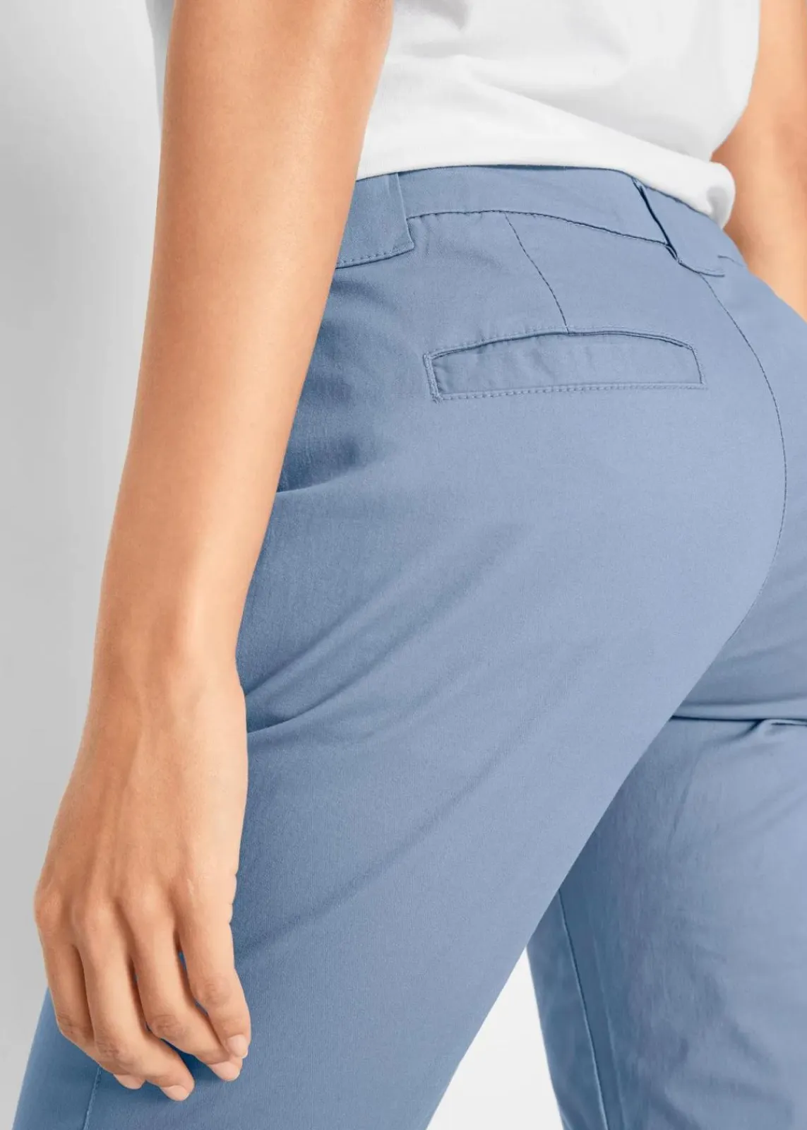 bonprix Kurzgrößen|Hosen^Stretch-Chinohose mattblau