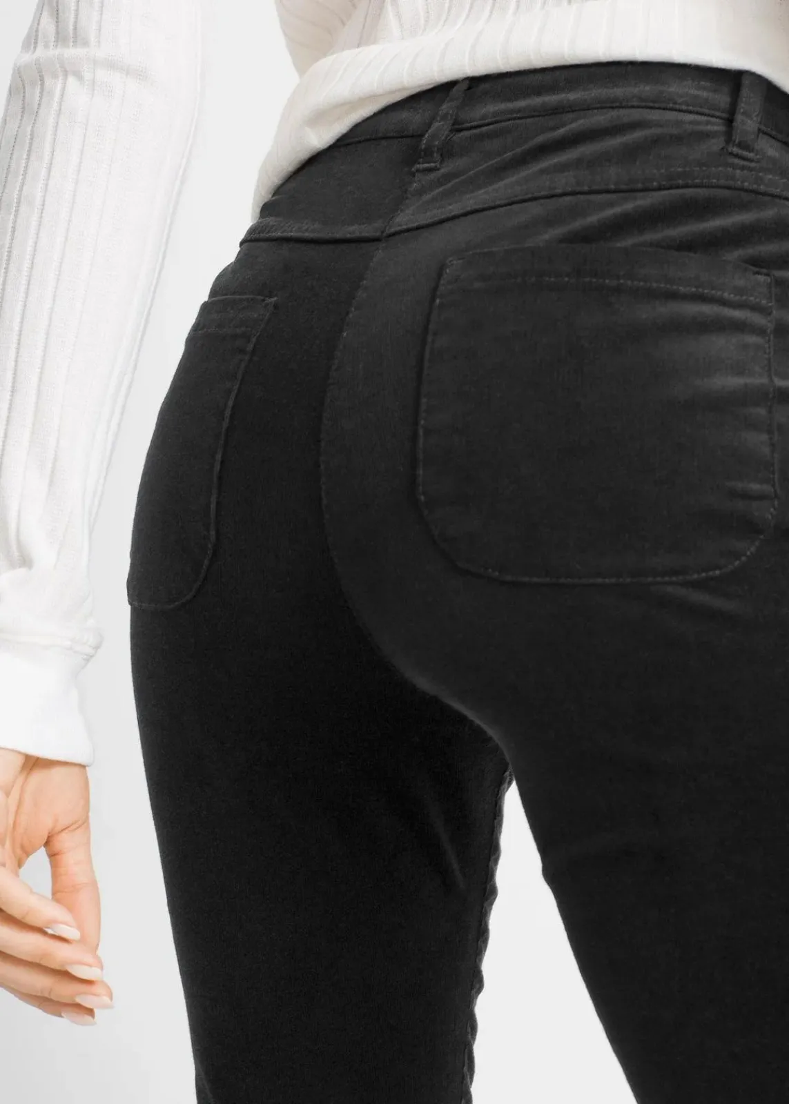bonprix Bekleidung·Kleider|Nachhaltigere Materialien^Stretch-Cordhose, Slim Fit schwarz