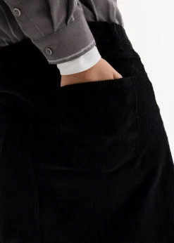 bonprix Bekleidung·Sportbekleidung|Röcke^Stretch-Cordrock mit Knopfleiste, Midi-Länge schwarz