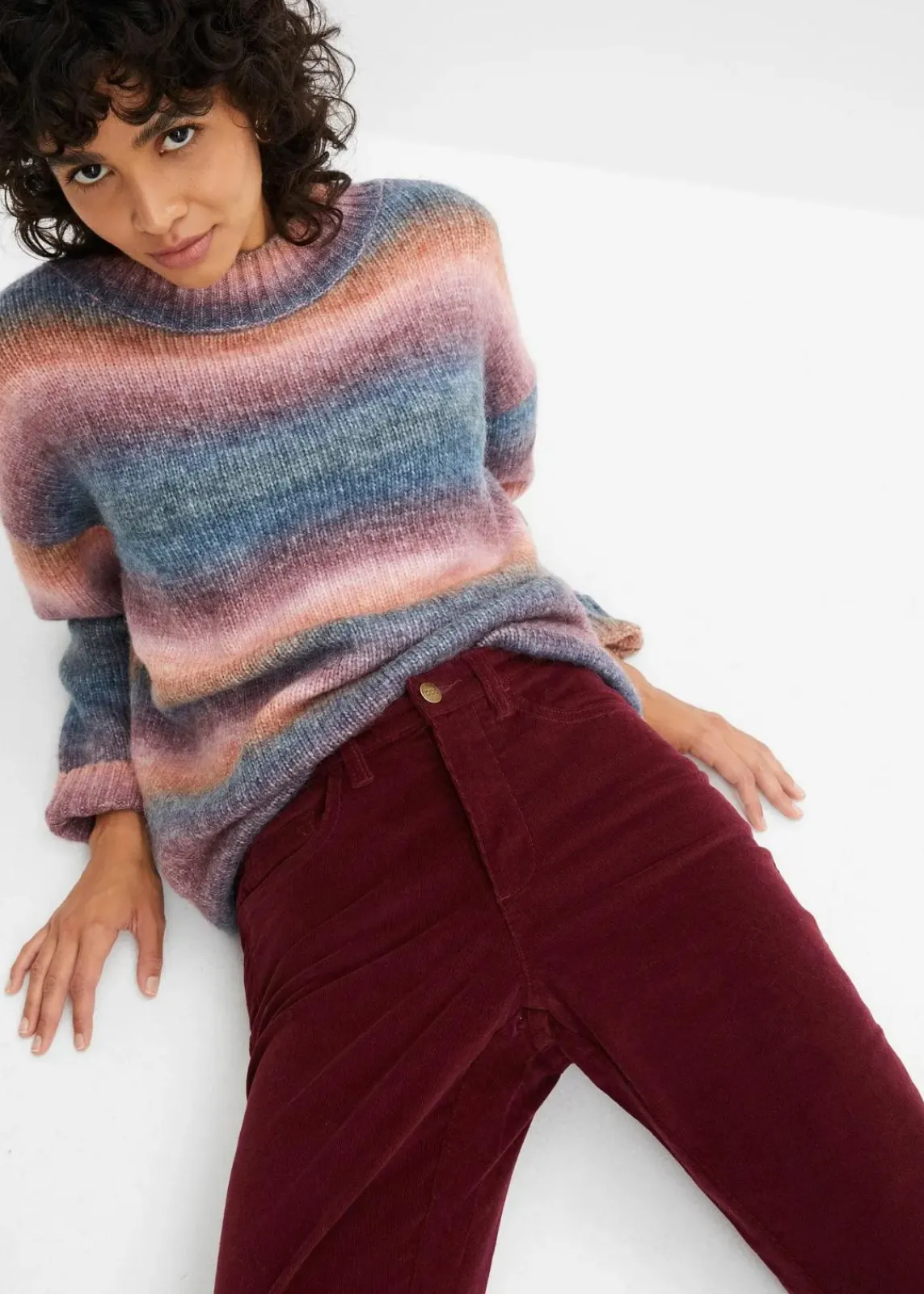 bonprix Hosen|Bekleidung·Kleider^Stretch-Cord-Schlaghose mit High-Waist-Bequembund ahornrot