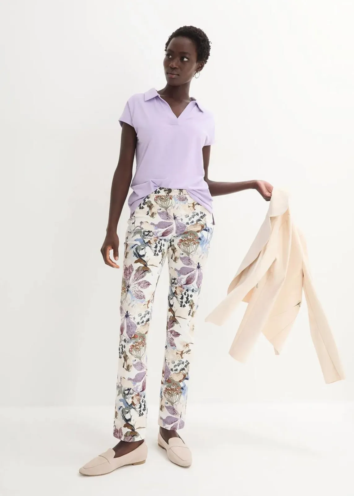 bonprix Bekleidung·Kleider|Hosen^Stretch-Hose mit Blumen-Print natur geblümt